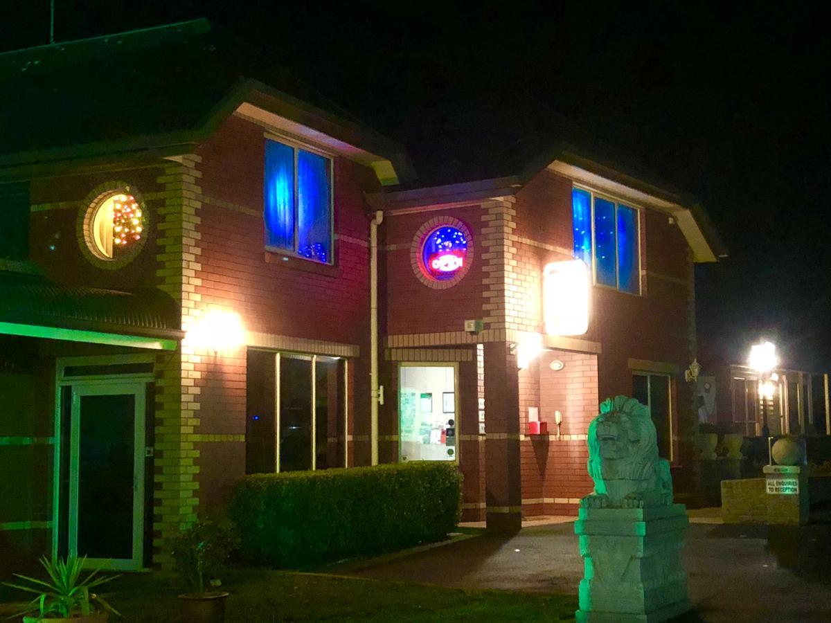 Sheffield Motor Inn Exterior photo